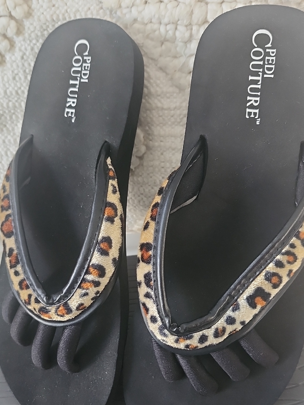 NWOT- Pedi COTURE Women's Black Flip Flop Sandals with Leopard Print